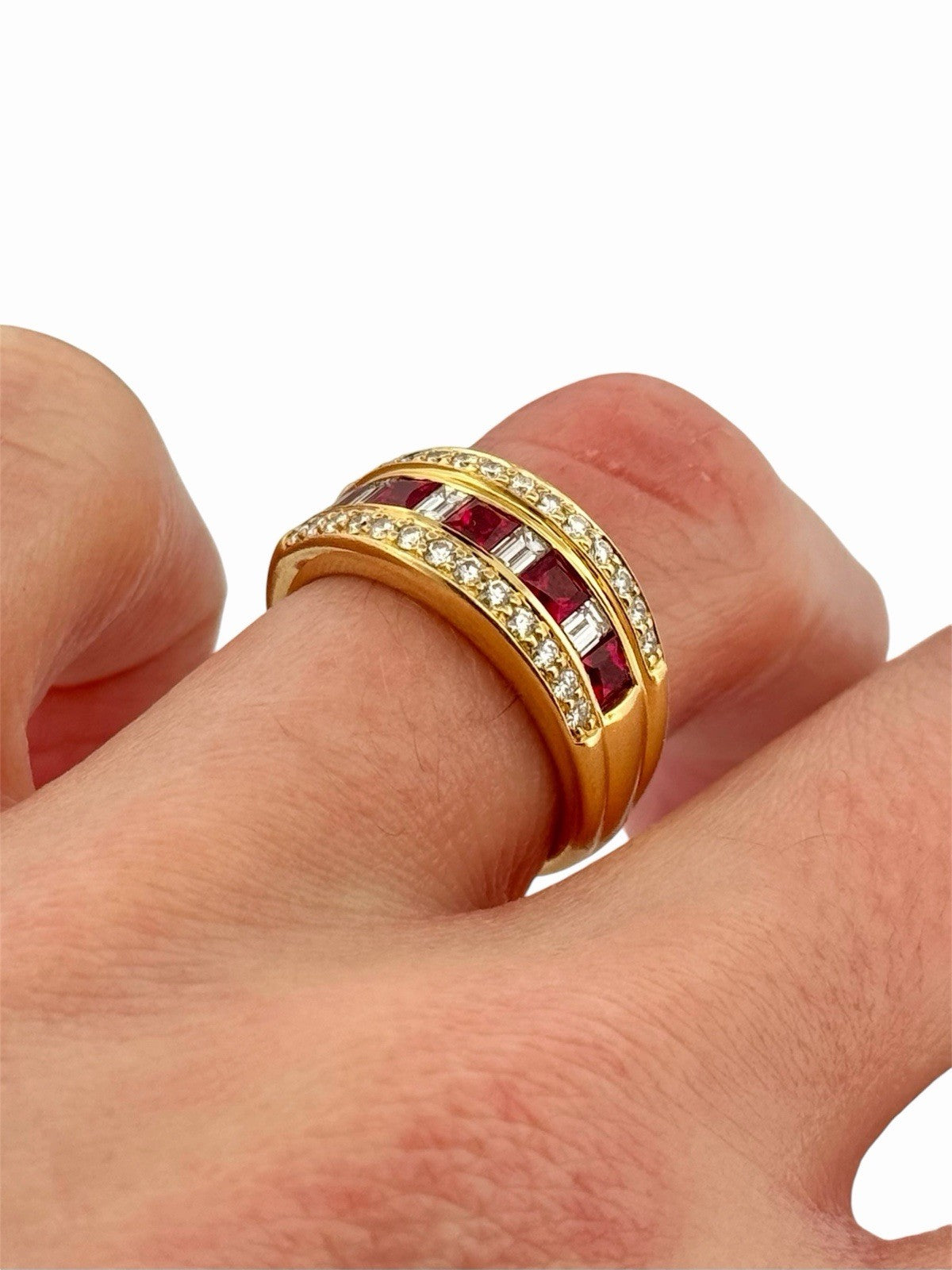 18K Yellow Gold Natural Ruby & Diamond Unique Band Ring Size 7.5 Estate