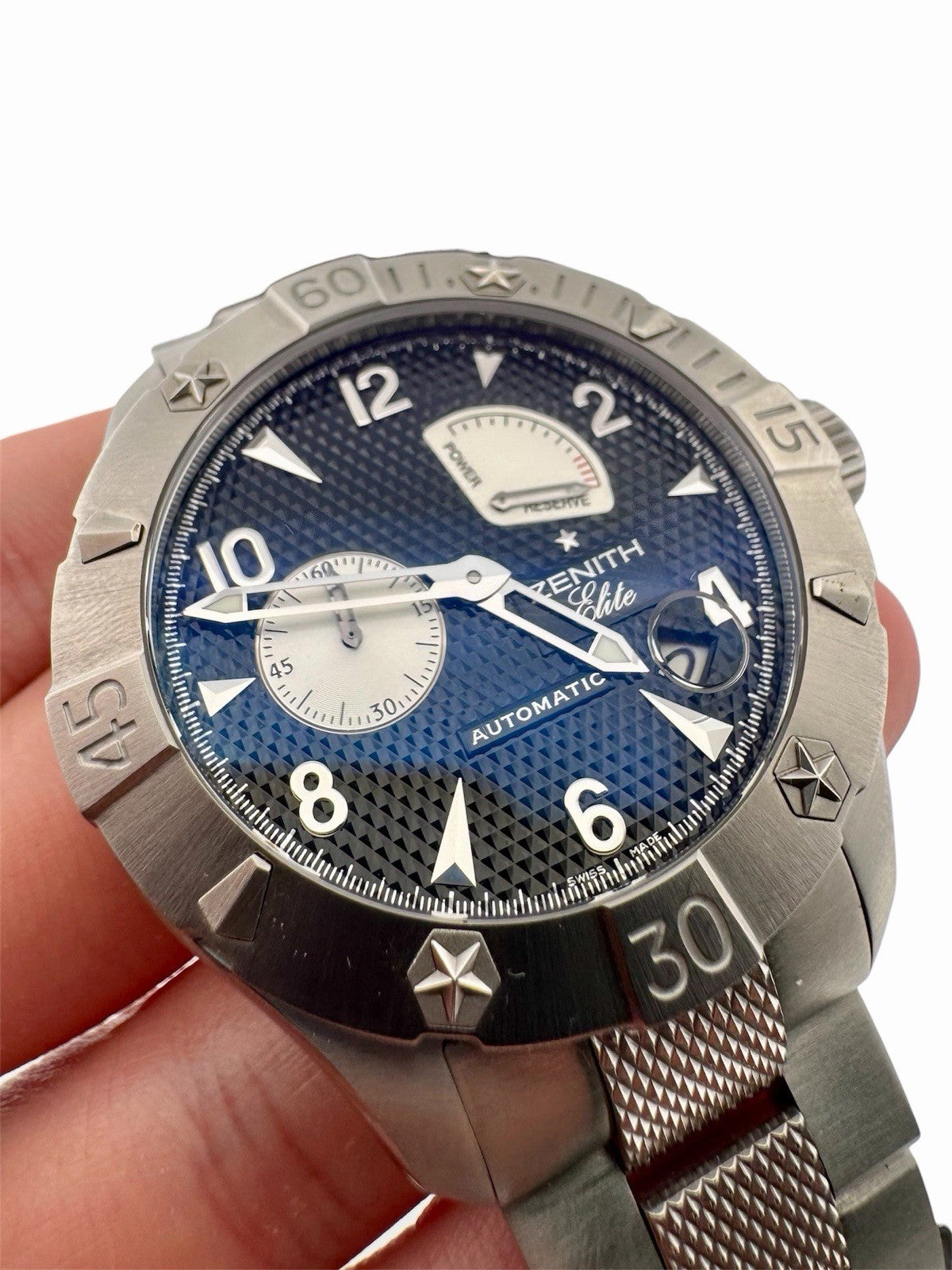 Zenith Defy Classic Reserve de Marche Automatic 43mm 03.0516.685 Black Dial NOS