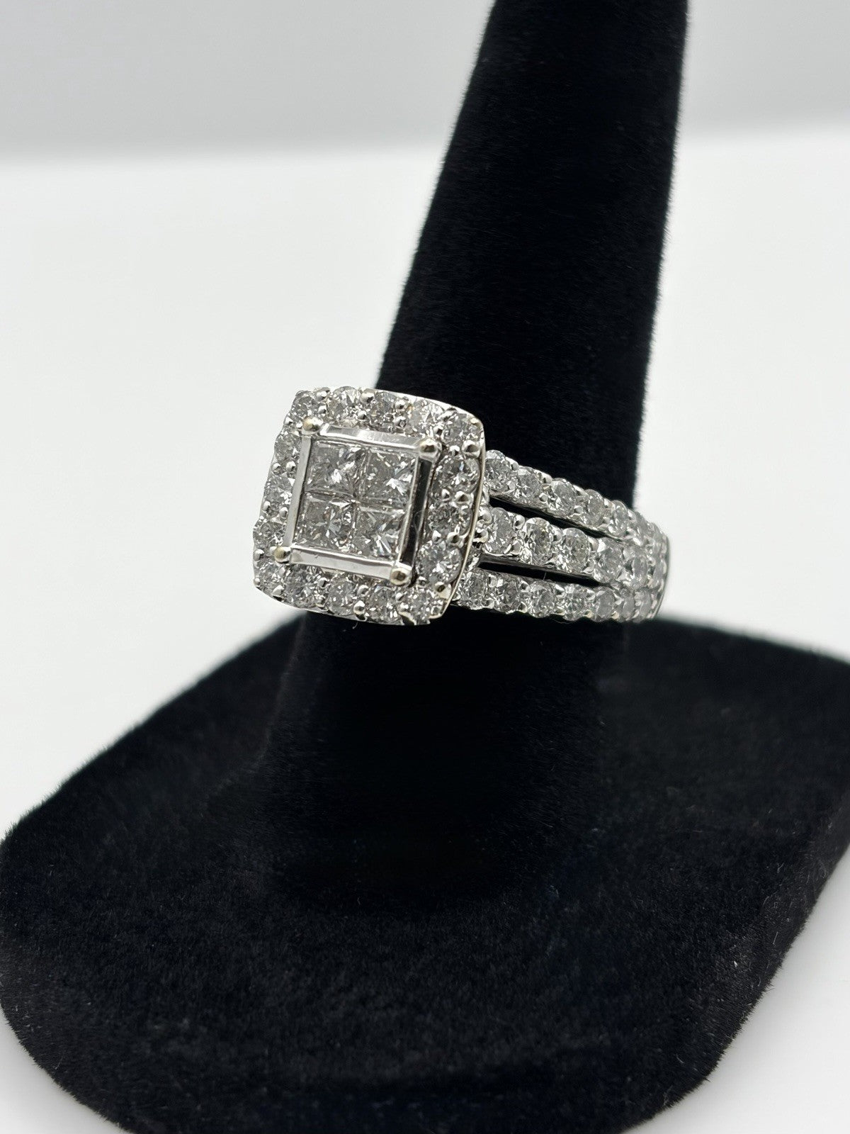14K White Gold Natural Diamond Princess Cut Halo 3-Row Band 2ctw Ring Size 7
