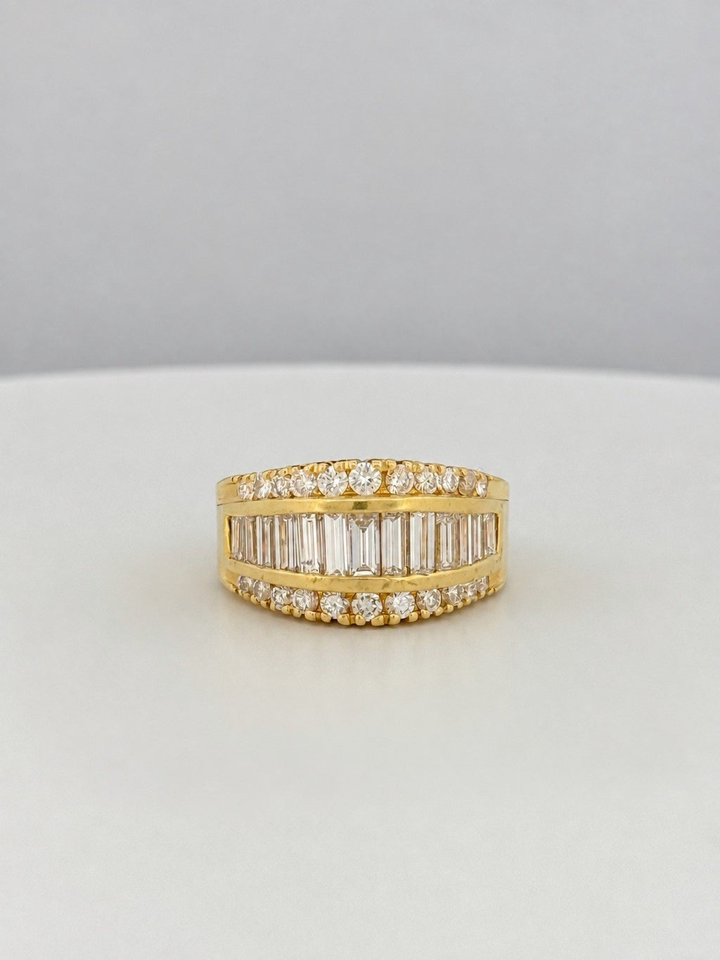 18K Yellow Gold Natural Baguette & Round Diamond Band Ring 2ctw Size 7.5