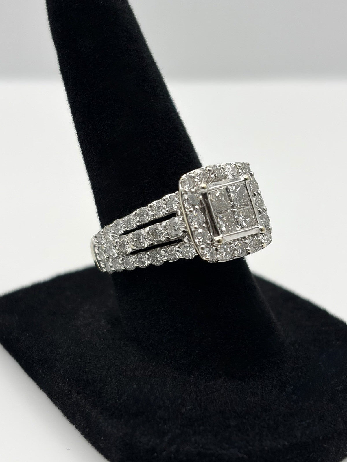14K White Gold Natural Diamond Princess Cut Halo 3-Row Band 2ctw Ring Size 7