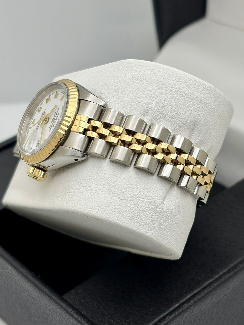 Rolex Datejust 69173 Two Tone White Roman Dial 26mm Ladies Watch, Very Nice!