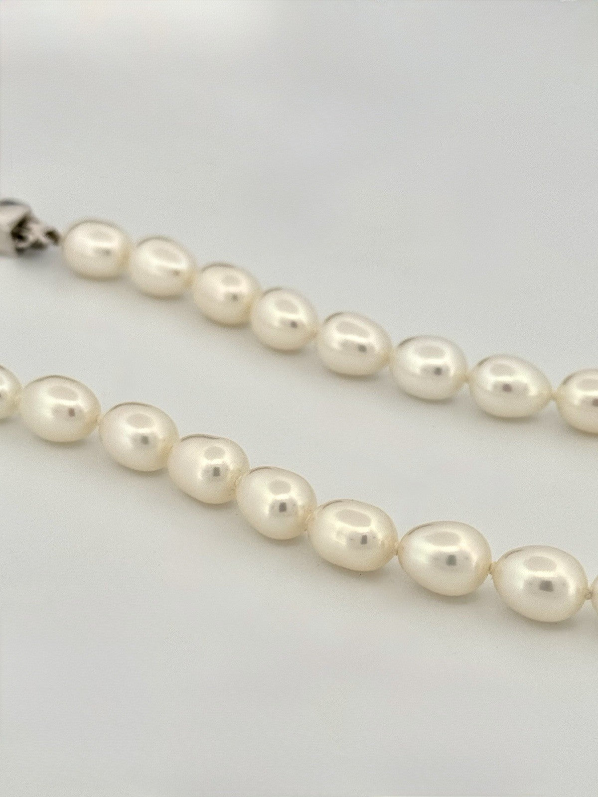 Tiffany & Co. Freshwater Pearl Necklace 925 Sterling Silver 16” 7mm, w/ Pouch
