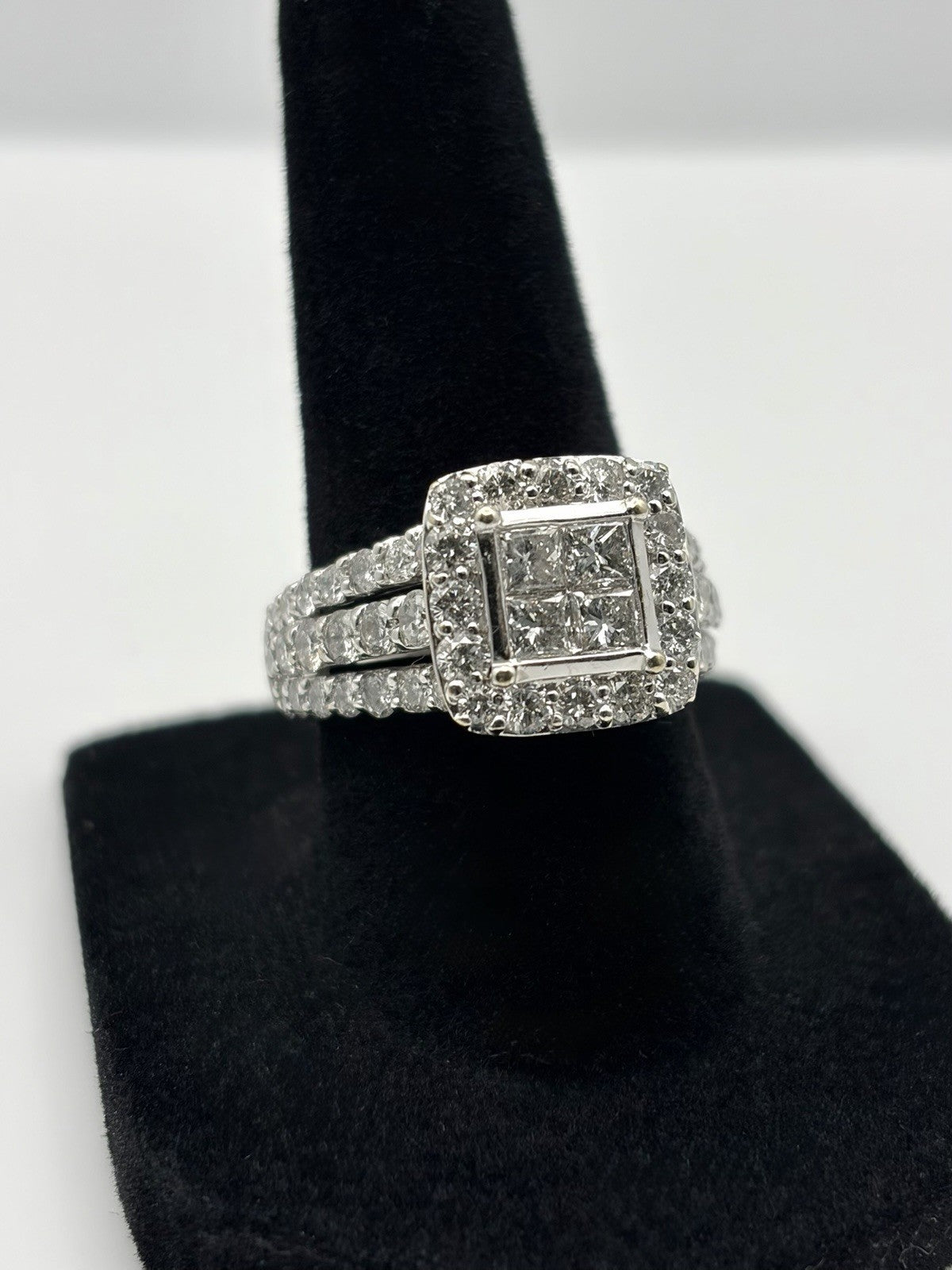 14K White Gold Natural Diamond Princess Cut Halo 3-Row Band 2ctw Ring Size 7