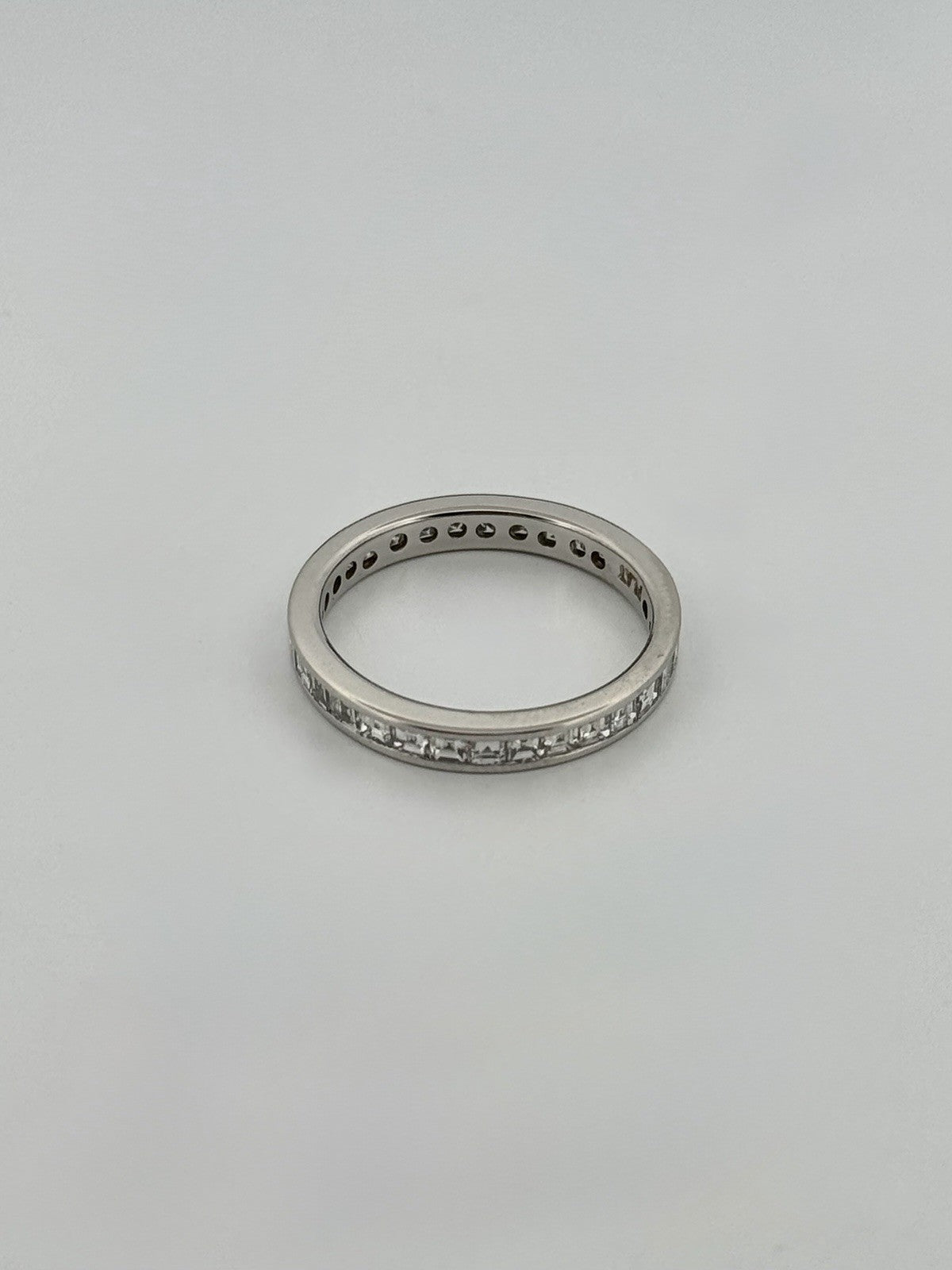 900 Platinum Natural Carré Cut Diamond Eternity Band Ring 1ctw Size 6