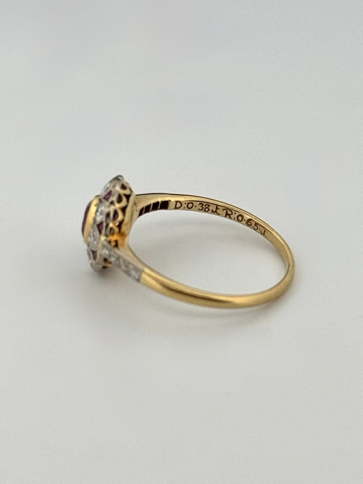 Vintage 18K Yellow Gold Platinum Natural Ruby & Diamond Cluster Ring Size 6.5