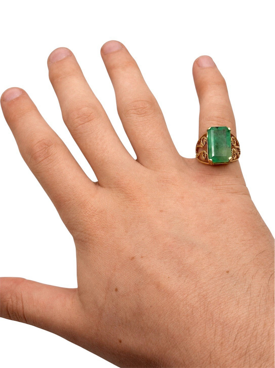 Vintage 18K Yellow Gold Natural Emerald (16mm x 10mm) Large Stone Size 6.75