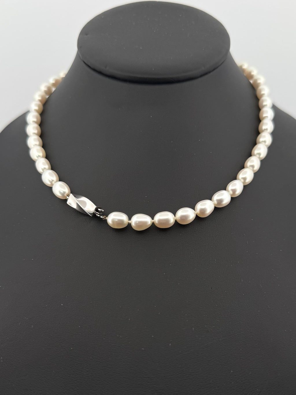 Tiffany & Co. Freshwater Pearl Necklace 925 Sterling Silver 16” 7mm, w/ Pouch