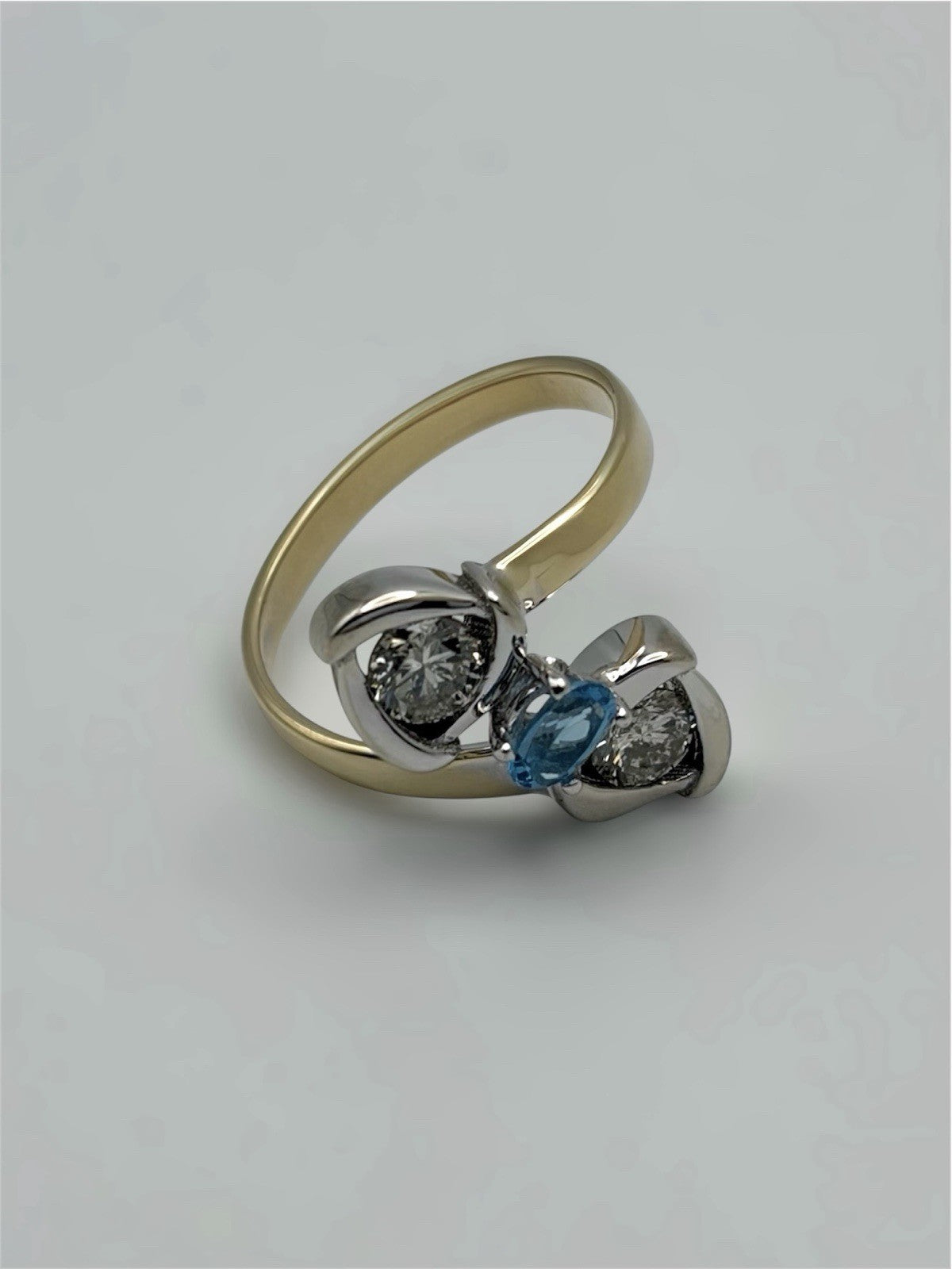 14K Gold Natural Diamond & Blue Topaz Bypass Three Stone Ring 0.75 CTW - Size 6