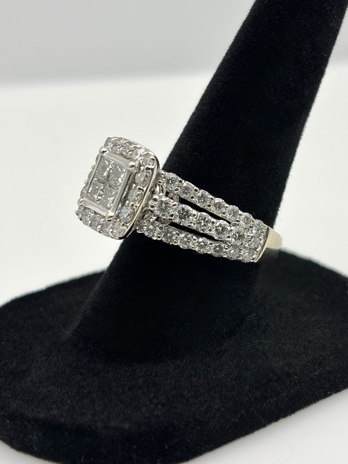 14K White Gold Natural Diamond Princess Cut Halo 3-Row Band 2ctw Ring Size 7