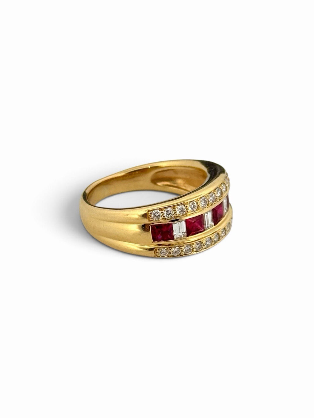 18K Yellow Gold Natural Ruby & Diamond Unique Band Ring Size 7.5 Estate