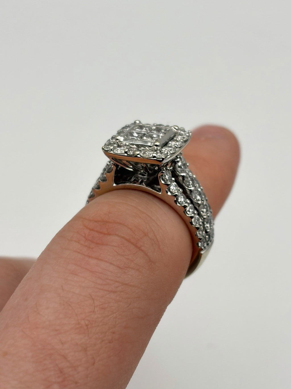 14K White Gold Natural Diamond Princess Cut Halo 3-Row Band 2ctw Ring Size 7